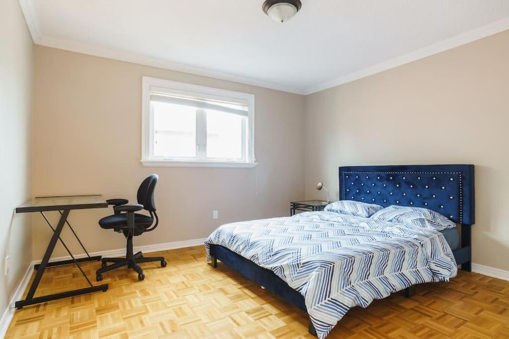 Beautiful Home 4 Bed, 3 Bath, Garage, Backyard! Миссиссага Экстерьер фото